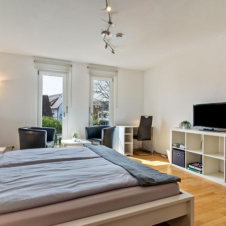 Ferienwohnung Lehen - Herr 2 Freiburg im Breisgau Buitenkant foto